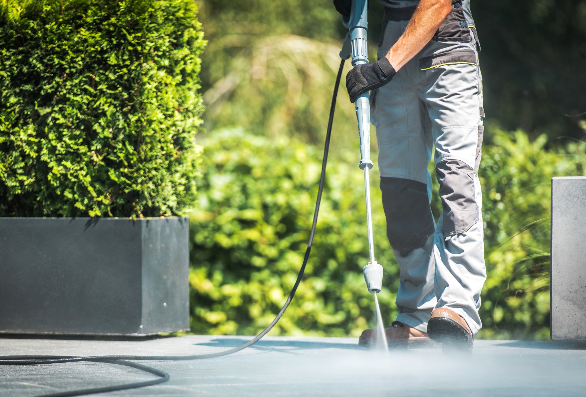 cleaning patio pavers